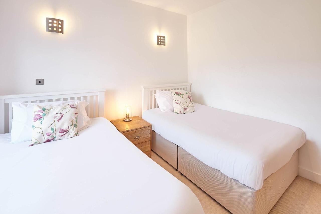 Host & Stay - Penthouse Pad Scarborough Dış mekan fotoğraf